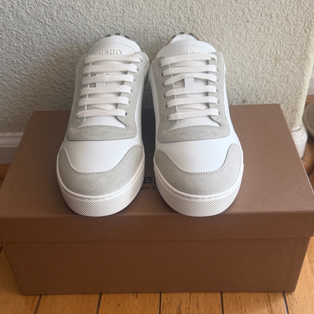Burberry Men's Robin Low Top Sneakers In White Vintage Check